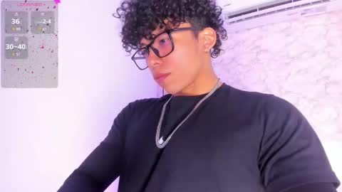 Snapshot of akazaboy chatting on February 2026 05:03:01 AM akazaboy online show from February 2026 05:03:01 AM