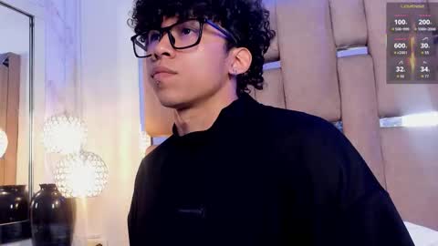 Snapshot of akazaboy chatting on February 2026 05:05:02 AM akazaboy online show from February 2026 05:05:02 AM