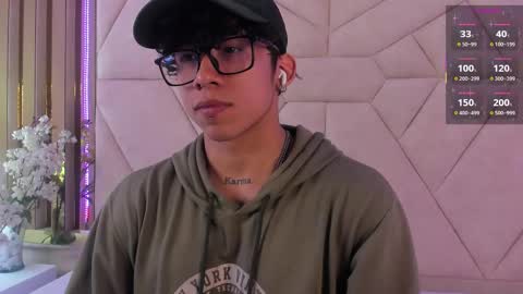 Snapshot of akazaboy chatting on March 2026 05:24:01 AM akazaboy online show from March 2026 05:24:01 AM