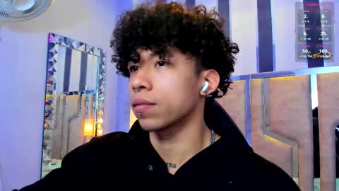 Snapshot of akazaboy chatting on March 2026 05:02:02 AM akazaboy online show from March 2026 05:02:02 AM