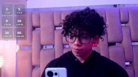 Snapshot of akazaboy chatting on April 2026 04:13:02 AM akazaboy online show from April 2026 04:13:02 AM