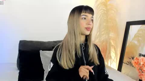 Snapshot of akemi__ chatting on March 2026 11:32:02 AM Abby Angel online show from March 2026 11:32:02 AM