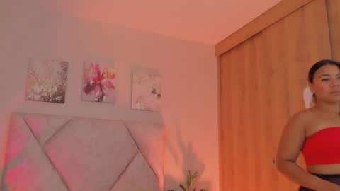 Akenda online show from November 2025 03:17:02 PM