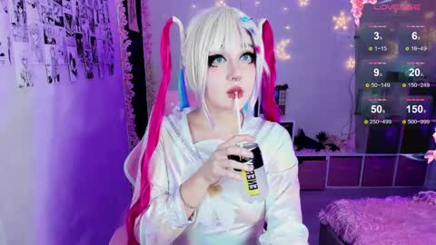 Snapshot of aki__ra chatting on February 2025 10:52:02 PM Aki online show from February 2025 10:52:02 PM