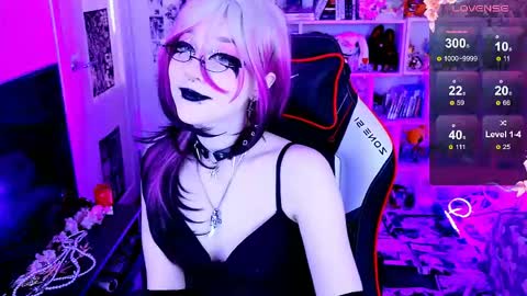 Snapshot of aki__ra chatting on April 2026 02:51:02 AM Aki online show from April 2026 02:51:02 AM