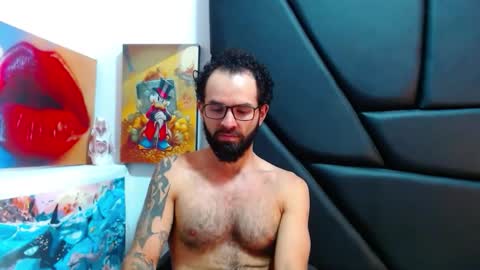 Snapshot of akiles_r chatting on April 2026 11:28:01 PM akiles online show from April 2026 11:28:01 PM