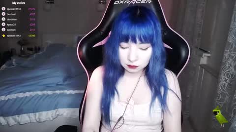 akirahartyx online show from February 2025 02:41:01 PM