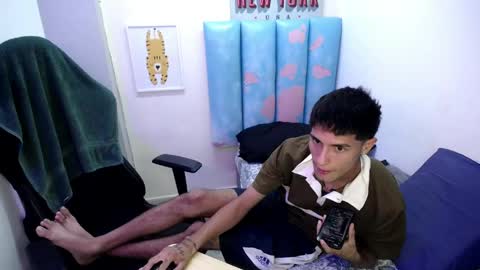 Akyra latin online show from April 2026 11:10:02 PM