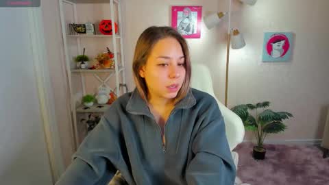 Snapshot of al1ice_moures chatting on November 2025 01:28:02 AM Al1ice online show from November 2025 01:28:02 AM