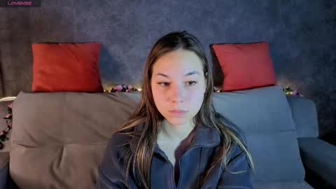 Snapshot of al1ice_moures chatting on December 2025 01:26:02 AM Al1ice online show from December 2025 01:26:02 AM