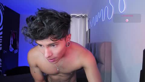 Ander uwu online show from November 2025 08:08:02 PM