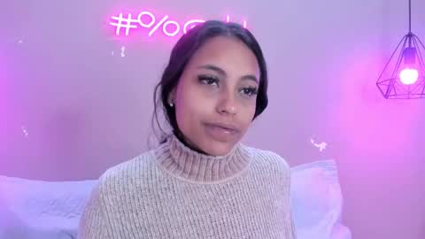 Alahia  online show from March 2025 11:40:02 AM