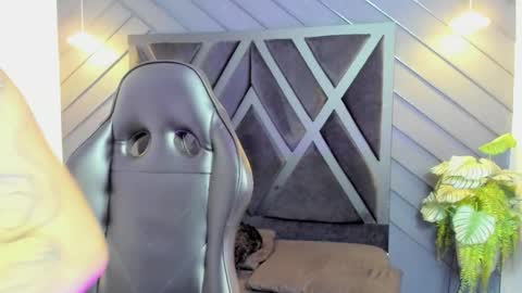 ALAHIA online show from September 2025 11:10:01 AM