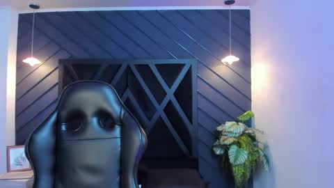 ALAHIA online show from September 2025 11:10:01 AM