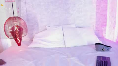 Alahia online show from October 2025 11:32:02 AM