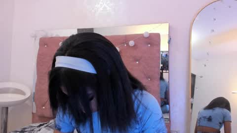 Snapshot of alaia2_ chatting on May 2026 01:06:01 PM Alaia2 online show from May 2026 01:06:01 PM