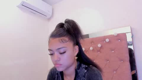 Snapshot of alaia2_ chatting on May 2026 12:35:01 PM Alaia2 online show from May 2026 12:35:01 PM