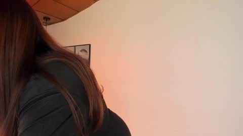 Alaia Carter online show from October 2025 03:31:02 PM