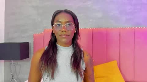 Snapshot of alaia_colins chatting on November 2025 11:58:02 PM alaia_colins online show from November 2025 11:58:02 PM