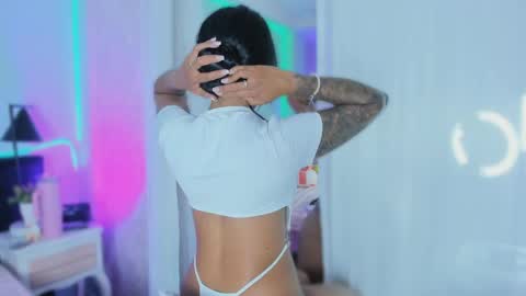 Snapshot of alaia_manson chatting on April 2026 07:37:01 PM Alaia online show from April 2026 07:37:01 PM