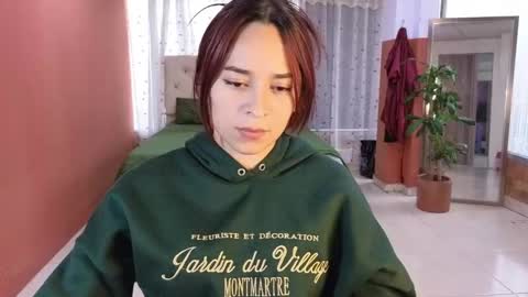 Alaia Skater online show from September 2025 07:49:01 PM