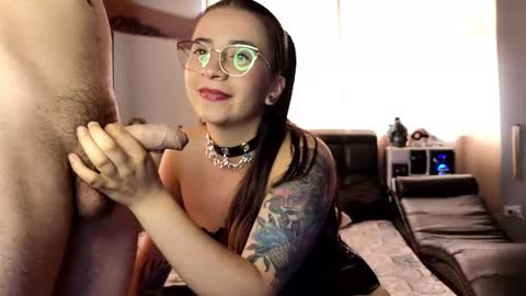 AlaiaSam online show from February 2025 05:07:01 PM