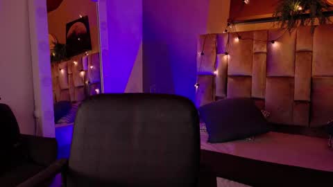  Alaia  online show from October 2025 11:32:02 AM