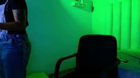  Alaia  online show from October 2025 11:39:02 AM