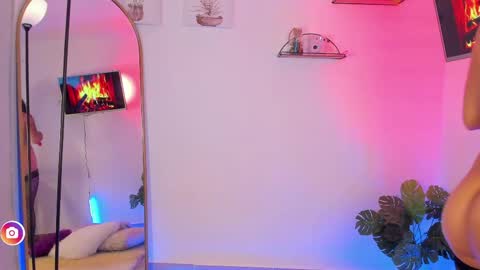 Snapshot of alaiarogerss chatting on March 2026 10:26:02 AM online show from March 2026 10:26:02 AM