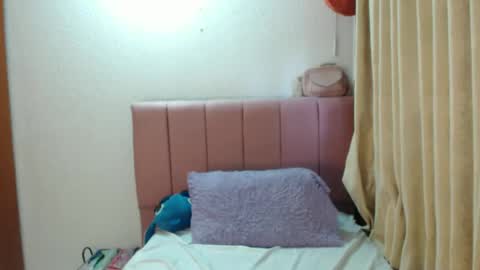 Snapshot of alaina_blessed chatting on October 2025 10:40:02 PM alaina_blessed online show from October 2025 10:40:02 PM