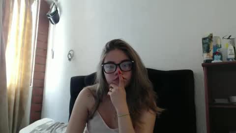 alaina_blessed online show from November 2025 07:51:02 PM