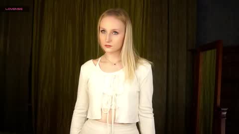 Snapshot of alainejomes chatting on March 2026 01:25:01 PM VETTA online show from March 2026 01:25:01 PM