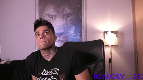 Snapshot of alan_morrys chatting on April 2026 01:04:01 AM alan_morrys online show from April 2026 01:04:01 AM