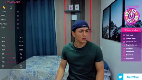 Snapshot of alan_nd_kevin chatting on January 2025 11:33:02 AM Alan  Kevin can we reach 100 thumbs up please guys  online show from January 2025 11:33:02 AM