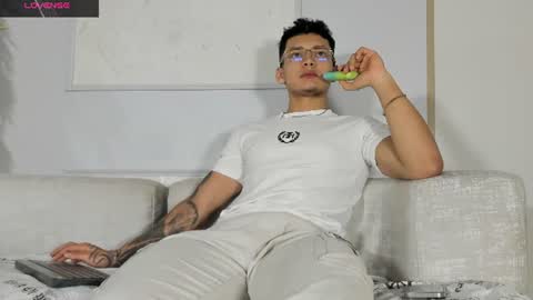 alan_salazar online show from June 2026 05:39:01 PM
