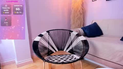 Alana online show from September 2025 12:27:02 PM