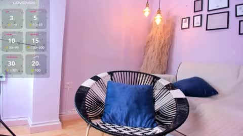 Alana online show from October 2025 06:19:02 PM