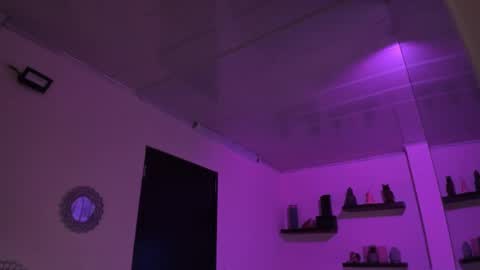 Maeve  online show from December 2024 05:11:01 PM