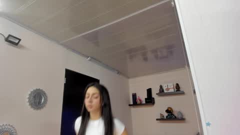 Maeve  online show from February 2025 10:26:01 AM