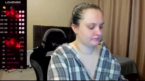 Julia online show from December 2025 12:26:01 AM