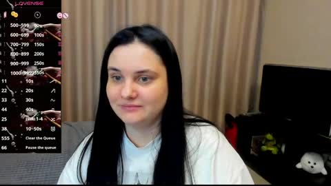 Snapshot of alanabrox chatting on April 2026 06:17:01 PM Julia online show from April 2026 06:17:01 PM