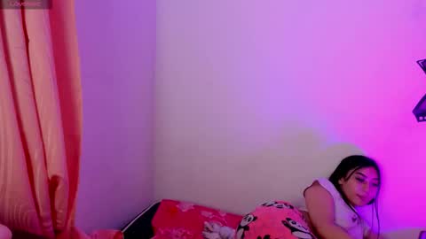 Snapshot of alanalois_ chatting on March 2026 03:53:02 AM ALANA Please follow me online show from March 2026 03:53:02 AM