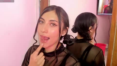 Snapshot of alanalois_ chatting on April 2026 03:00:01 AM ALANA Please follow me online show from April 2026 03:00:01 AM