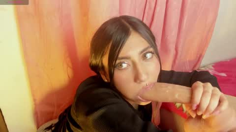 Snapshot of alanalois_ chatting on April 2026 10:12:01 PM ALANA Please follow me online show from April 2026 10:12:01 PM