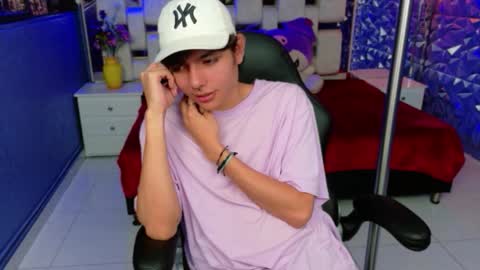 Snapshot of alandelrey57 chatting on March 2026 10:02:02 PM ALAN DEL REY online show from March 2026 10:02:02 PM