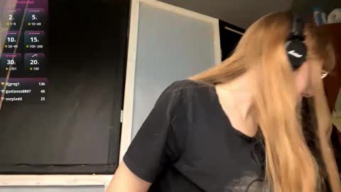 Snapshot of alanehadaller chatting on September 2025 04:18:01 PM Stella online show from September 2025 04:18:01 PM