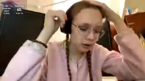 Snapshot of alanehadaller chatting on October 2025 05:54:01 PM Stella online show from October 2025 05:54:01 PM