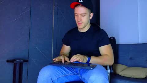 Snapshot of alanferrer chatting on February 2026 10:14:02 AM Alan Ferrer online show from February 2026 10:14:02 AM