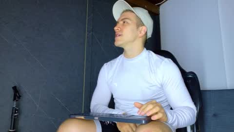 Snapshot of alanferrer chatting on February 2026 10:11:02 AM Alan Ferrer online show from February 2026 10:11:02 AM