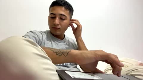 Snapshot of alanj998 chatting on October 2025 12:22:02 AM alanj998 online show from October 2025 12:22:02 AM